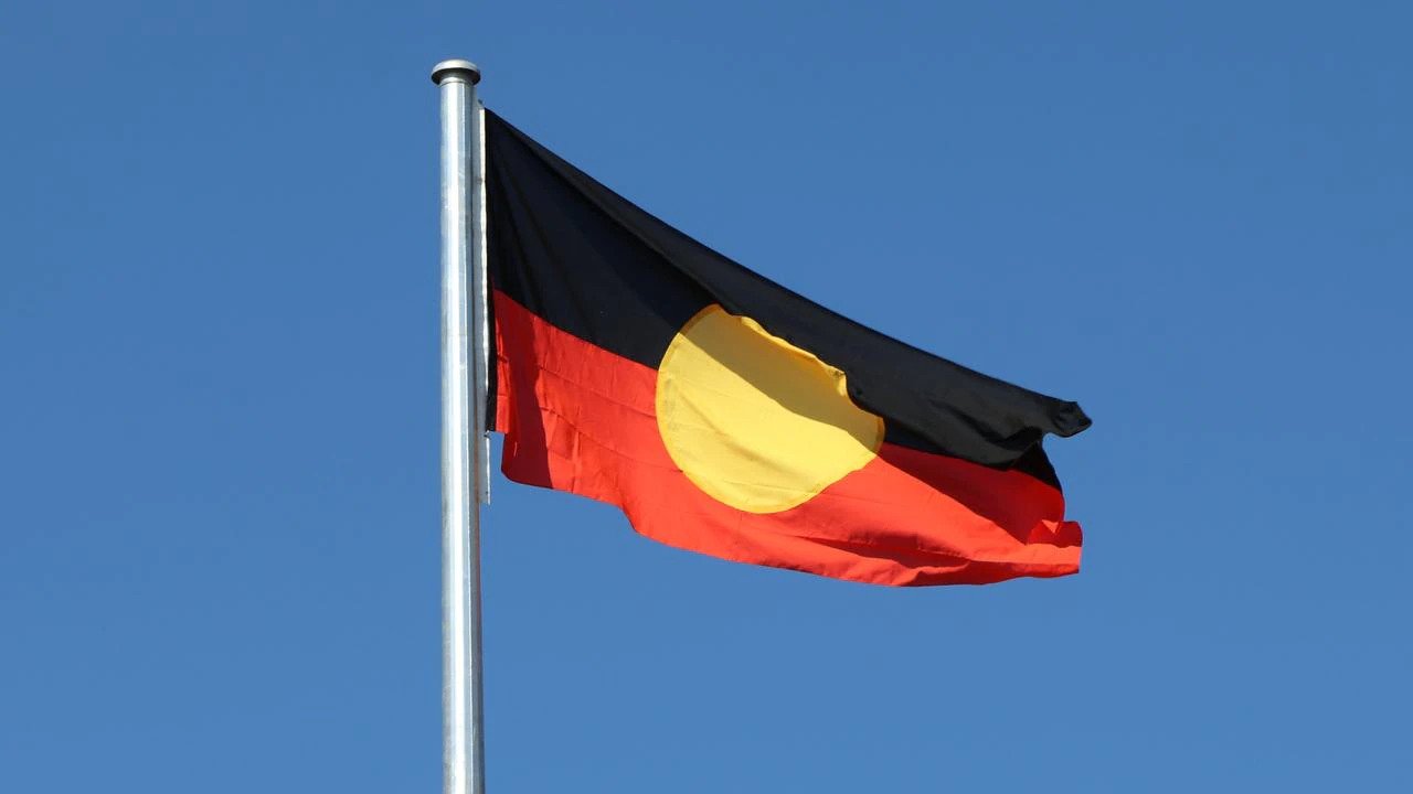 Aboriginal flag becomes free to use after copyright transfer ...